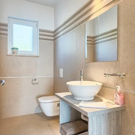 Vila Augusta Žminj
